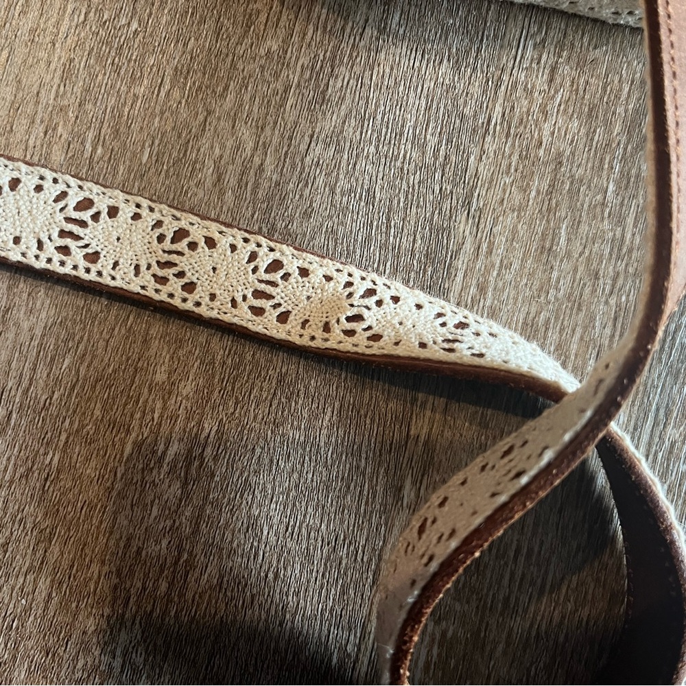 Woven pattern belt
